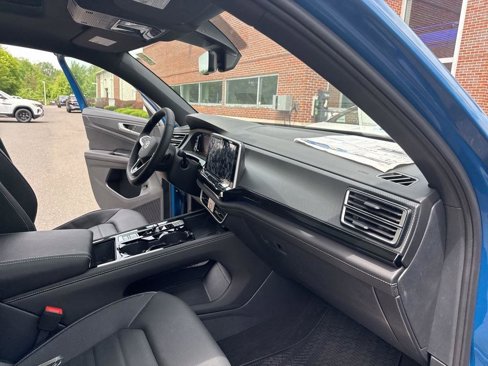 New 2025 Volkswagen Atlas Cross Sport SEL R-Line image 26