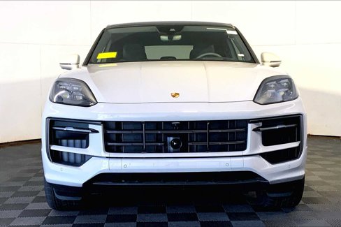 New 2025 Porsche Cayenne S image 10