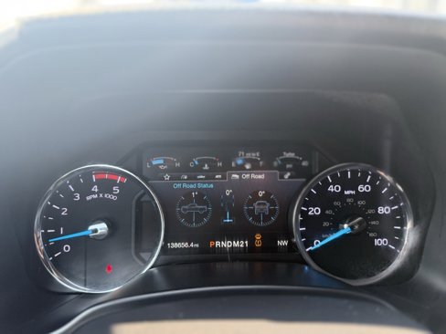 Used 2018 Ford F250 Lariat image 31