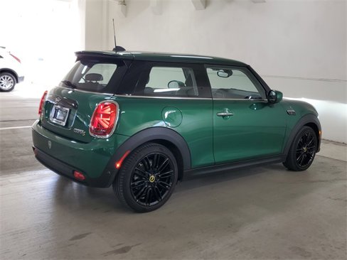 Certified 2024 MINI Cooper SE image 7