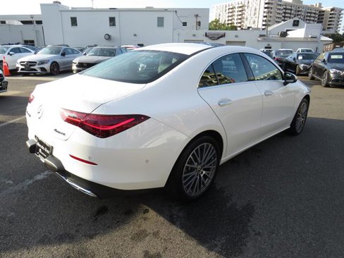 Used 2025 Mercedes-Benz CLA 250 4MATIC image 5