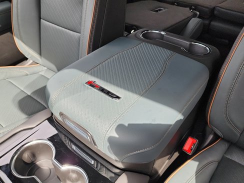 New 2026 GMC Yukon AT4 w/ AT4 Premium Package image 34