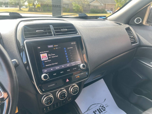 Used 2020 Mitsubishi Outlander Sport Black Edition image 17