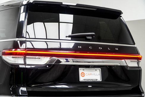 Used 2024 Lincoln Navigator Reserve w/ Monochromatic Package image 13