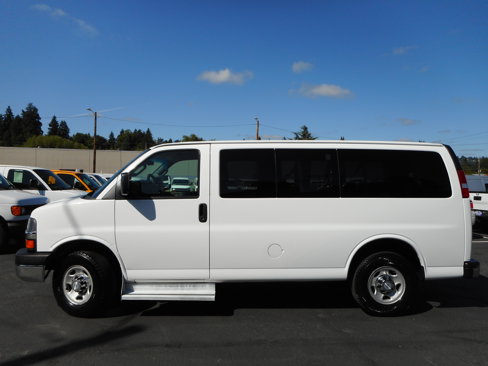 Used 2016 Chevrolet Express 3500 LT w/ LT Preferred Equipment Group image 2