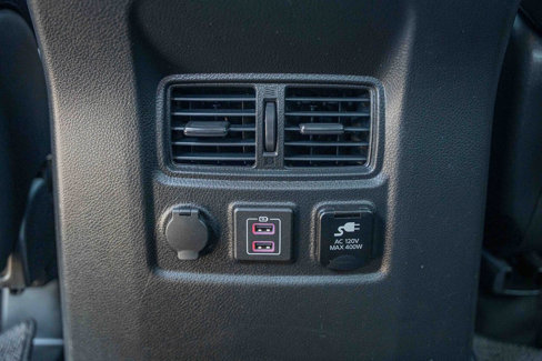 Used 2019 Nissan Titan SV w/ SV Convenience Package image 20