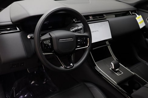 New 2026 Land Rover Range Rover Velar Dynamic SE image 8