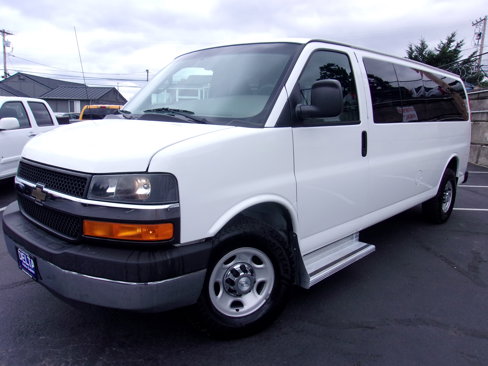 Used 2016 Chevrolet Express 3500 LT w/ LT Preferred Equipment Group image 3
