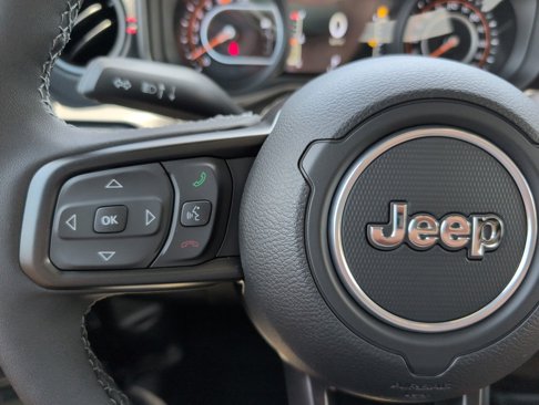 New 2025 Jeep Wrangler Unlimited Rubicon image 10