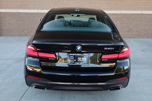 Used 2022 BMW 540i w/ M Sport Package image 9