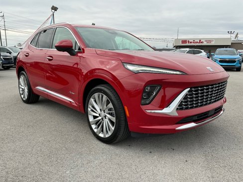 New 2025 Buick Envision Avenir image 1