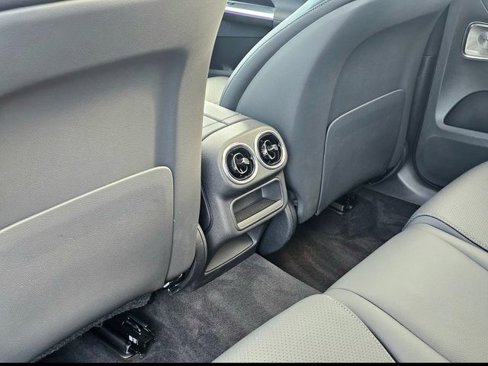Certified 2025 Mercedes-Benz GLC 300 4MATIC image 24