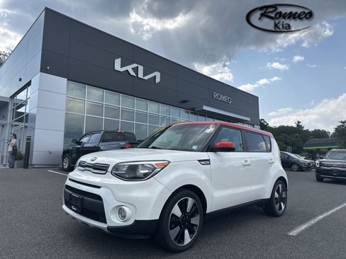 Used 2019 Kia Soul + image 1