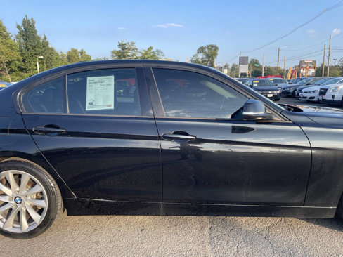 Used 2018 BMW 320i xDrive Sedan image 4