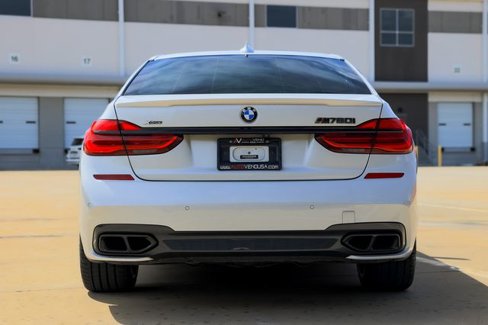 Used 2019 BMW M760i xDrive image 9