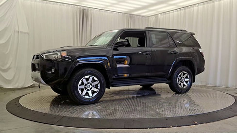 Used 2024 Toyota 4Runner TRD Off-Road image 3