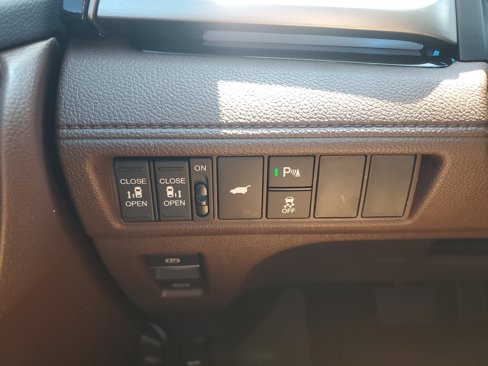 New 2026 Honda Odyssey Touring image 6