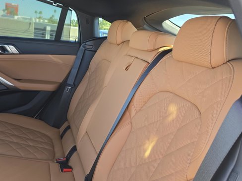 New 2026 BMW X6 M60i w/ Executive Package image 16