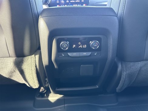 New 2026 Chevrolet Traverse RS w/ LPO, Floor Liner Package image 20