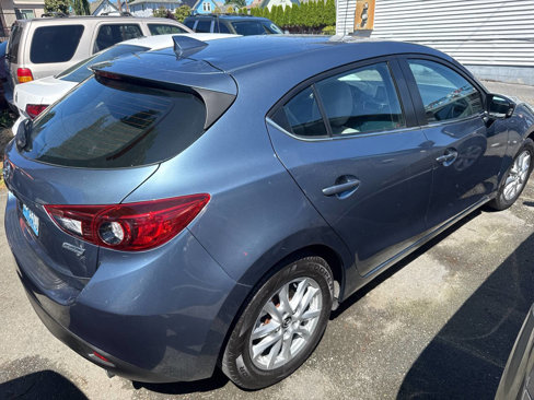 Used 2016 MAZDA MAZDA3 i Touring w/ Popular Equipment Package image 5