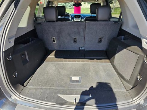 Used 2017 GMC Terrain SLT image 8