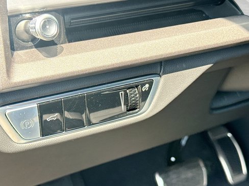 New 2026 Cadillac Vistiq Sport image 10