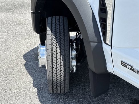New 2025 Ford F450 Lariat image 37
