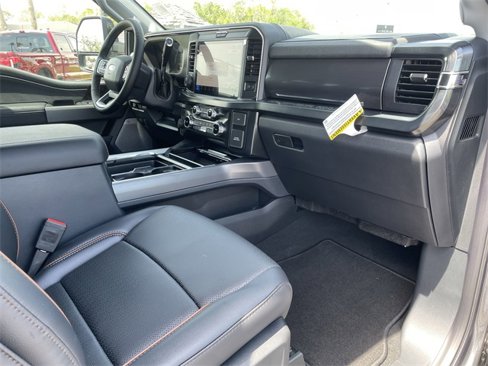 New 2025 Ford F250 Lariat w/ Lariat Ultimate Package image 11