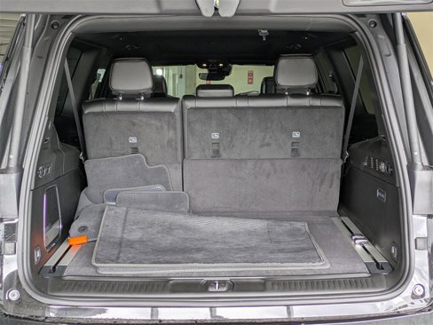 New 2025 Jeep Wagoneer L Series III w/ Premium Group I image 13
