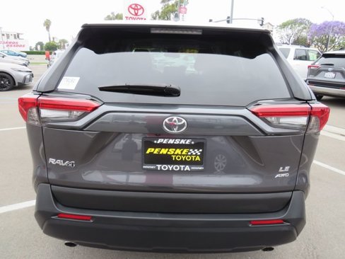 Certified 2025 Toyota RAV4 LE image 9