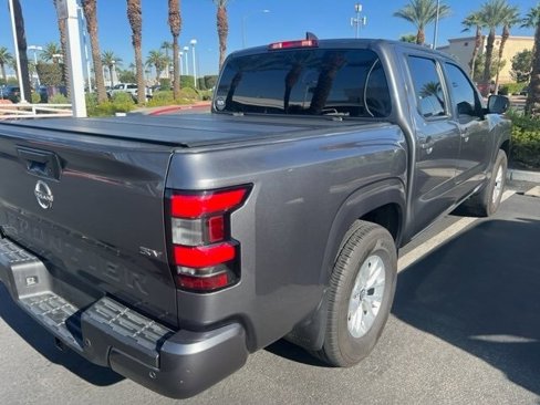 Used 2024 Nissan Frontier SV w/ Technology Package image 2
