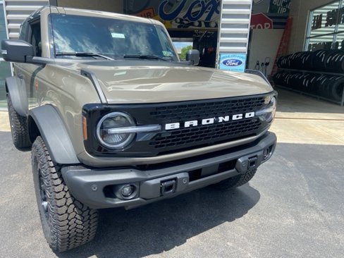 New 2025 Ford Bronco Badlands image 5