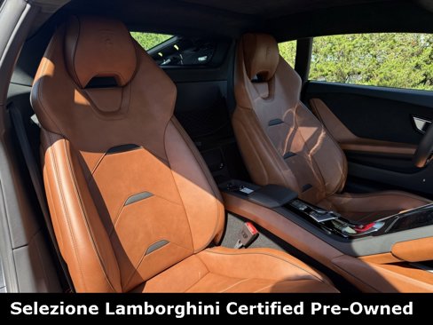 Used 2021 Lamborghini Huracan EVO image 16