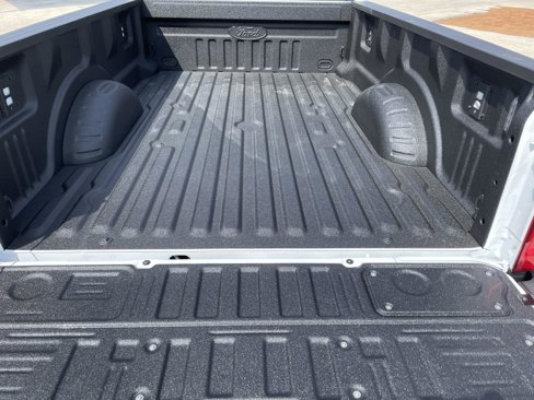New 2025 Ford F350 Lariat w/ Lariat Ultimate Package image 33
