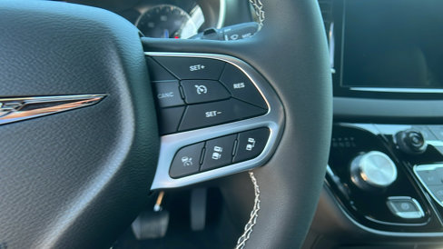 New 2026 Chrysler Voyager LX image 25