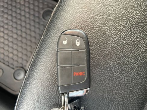 Used 2025 Jeep Compass Trailhawk image 22