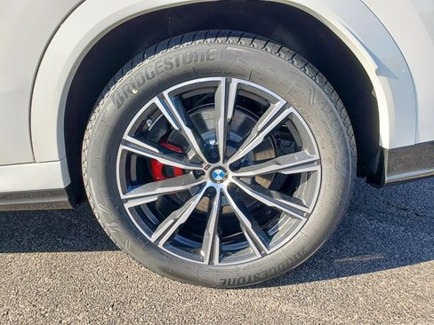 New 2026 BMW X6 xDrive40i w/ Climate Comfort Package image 14