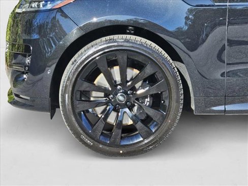 New 2025 Land Rover Range Rover Sport Dynamic SE image 10