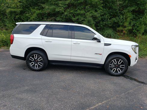 Used 2024 GMC Yukon AT4 image 5