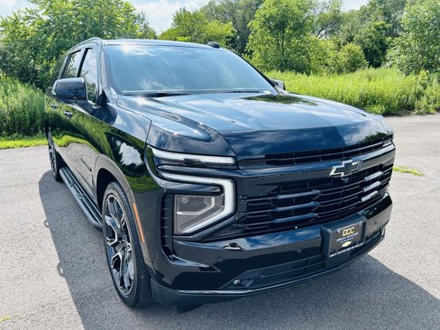 Used 2025 Chevrolet Suburban RST image 15
