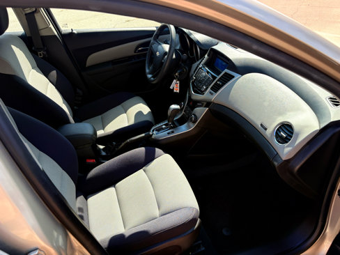 Used 2014 Chevrolet Cruze LS image 13