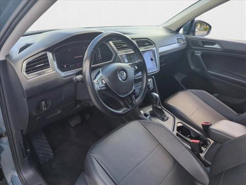 Used 2019 Volkswagen Tiguan SE image 14