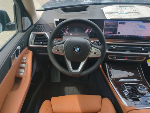 New 2026 BMW X7 xDrive40i w/ Executive Package image 15