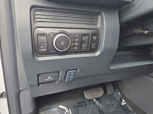 New 2026 Ford F250 Lariat image 14