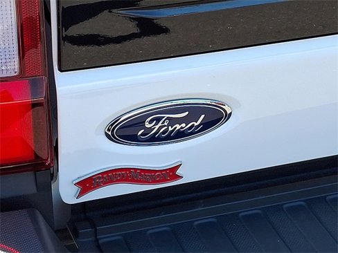 Certified 2025 Ford F250 Platinum image 27