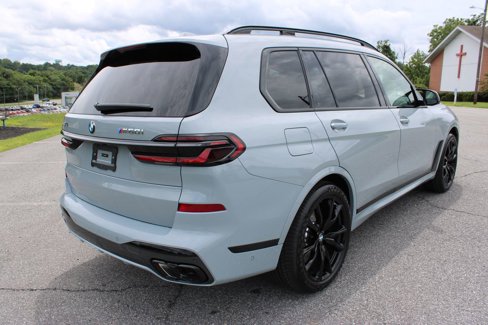 New 2026 BMW X7 M60i image 8