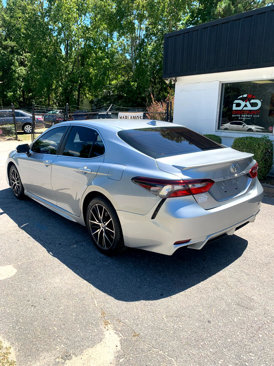 Used 2021 Toyota Camry SE image 6
