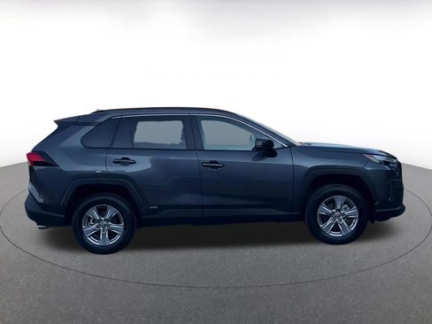 Used 2025 Toyota RAV4 LE image 16