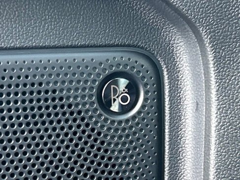 New 2024 Ford Escape SE w/ PHEV Premium Package image 7