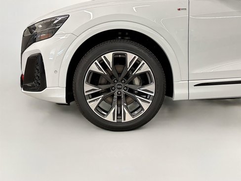 New 2025 Audi Q8 Premium Plus image 19